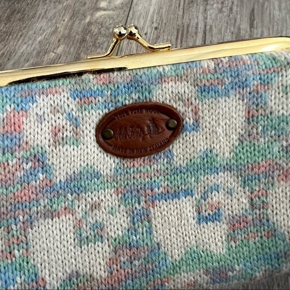 Rare! Ali Katz Crochet Knit “Sheep” Print Wool Mini w/Kiss Lock Closure Clutch - Picture 5 of 7